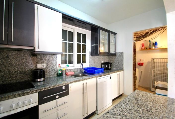 Image No.4-3 Bed Villa for sale