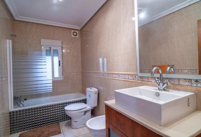 Image No.16-4 Bed Villa for sale