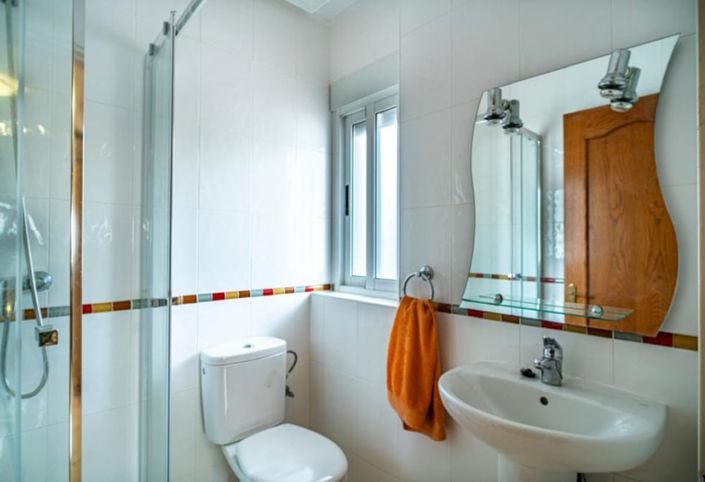 Image No.18-4 Bed Villa for sale