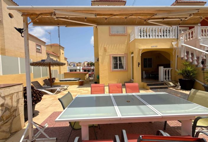 Image No.12-4 Bed Apartment for sale