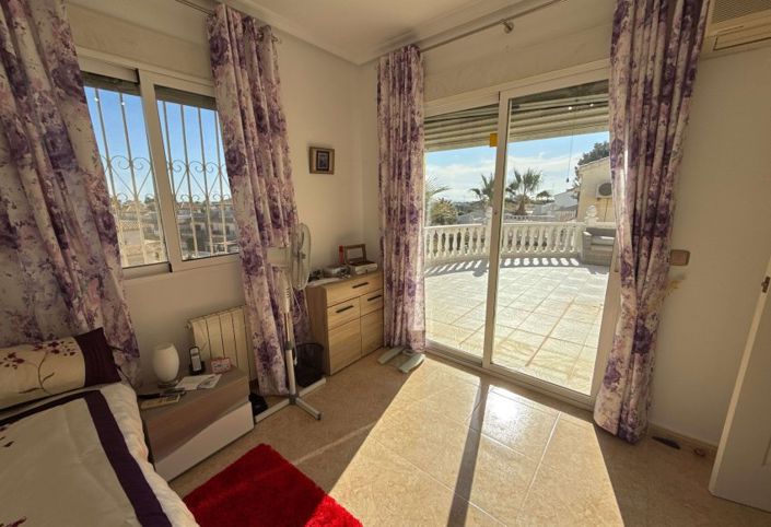 Image No.32-3 Bed Villa for sale