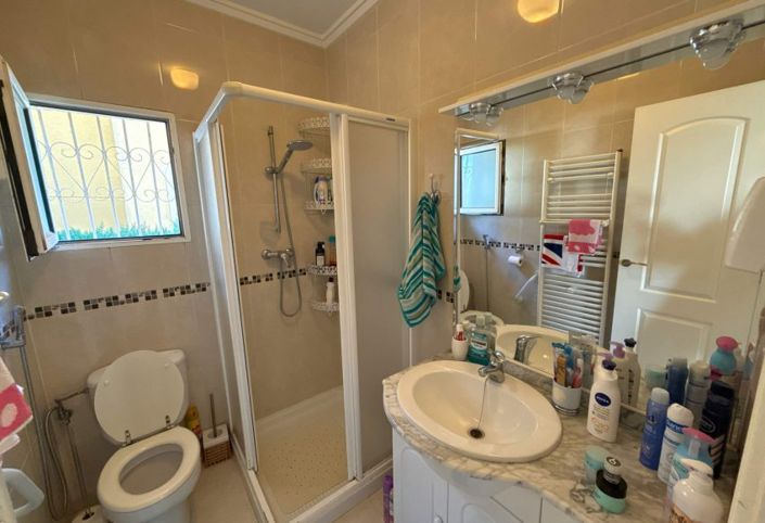 Image No.8-3 Bed Villa for sale