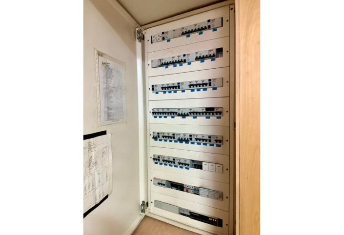 Image No.36-5 Bed Villa for sale