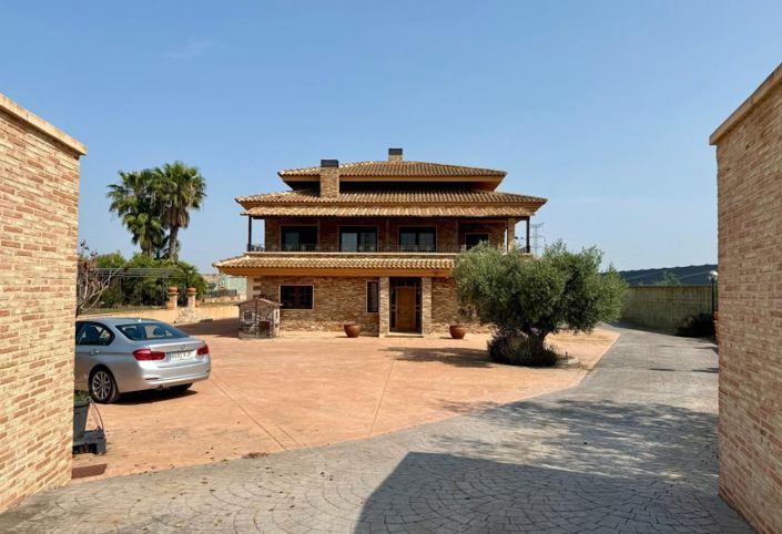 Image No.4-5 Bed Villa for sale