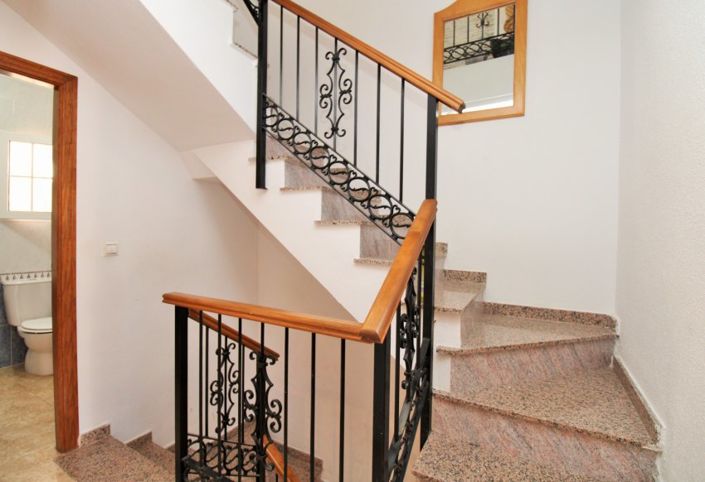 Image No.22-3 Bed Townhouse for sale