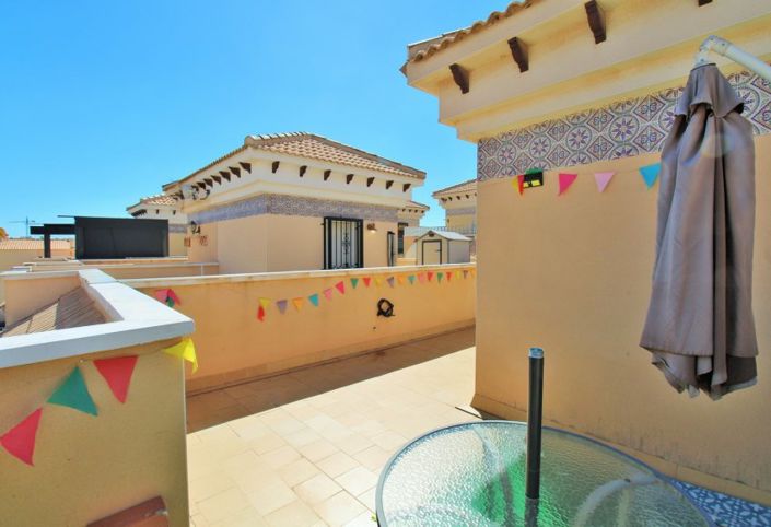 Image No.27-3 Bed Townhouse for sale