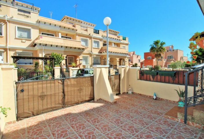 Image No.3-3 Bed Townhouse for sale