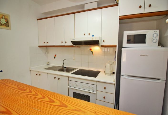 Image No.13-2 Bed Townhouse for sale