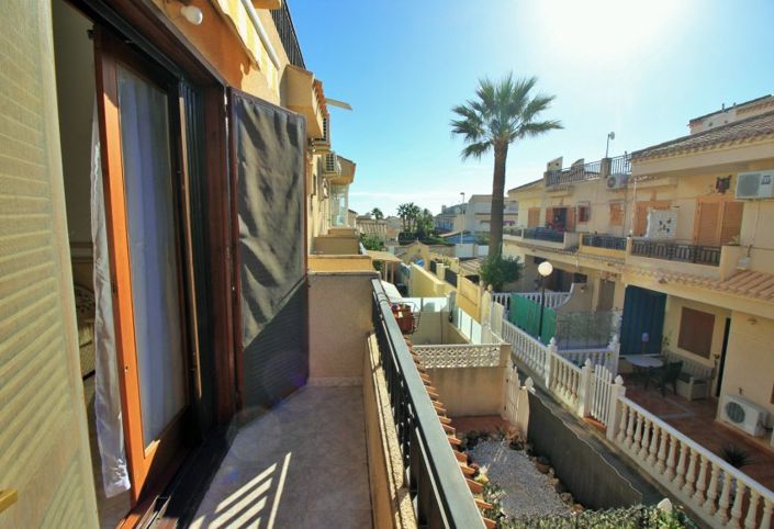 Image No.18-2 Bed Townhouse for sale