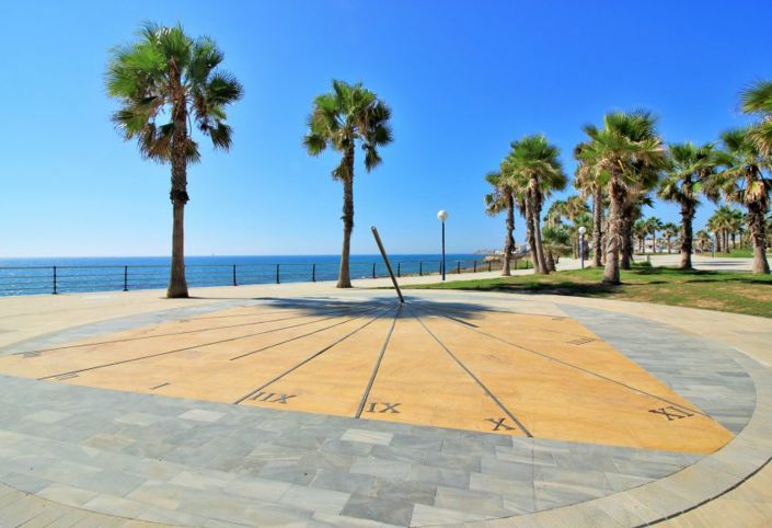 Image No.30-2 Bed Townhouse for sale