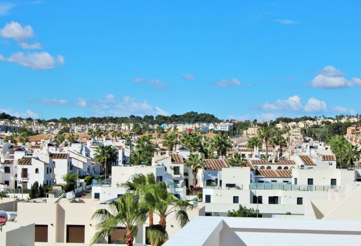 Image No.27-3 Bed Villa for sale