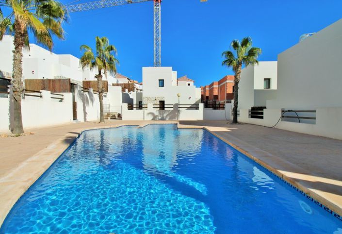 Image No.33-3 Bed Villa for sale