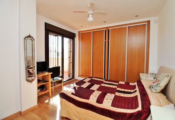 Image No.15-2 Bed Villa for sale