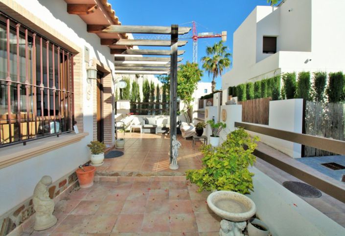 Image No.21-2 Bed Villa for sale