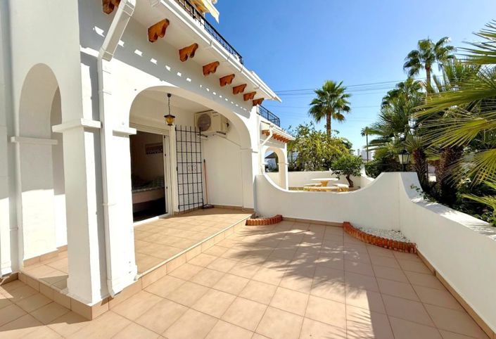 Image No.14-3 Bed Townhouse for sale