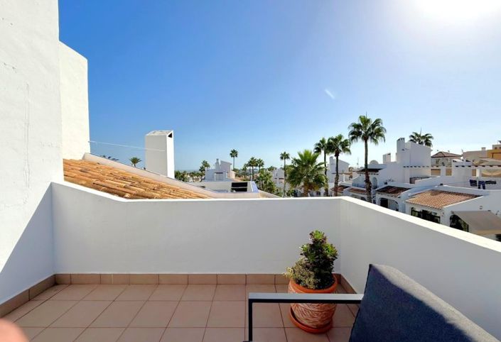 Image No.22-3 Bed Townhouse for sale