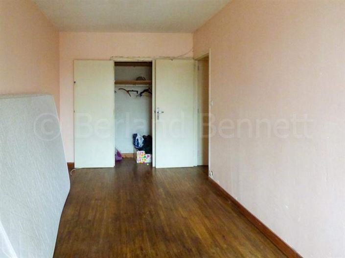 Image No.8-3 Bed House for sale