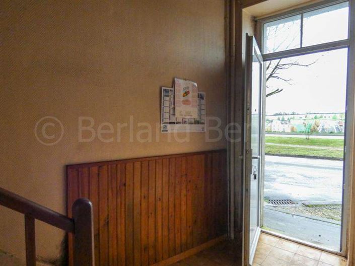 Image No.3-8 Bed House for sale