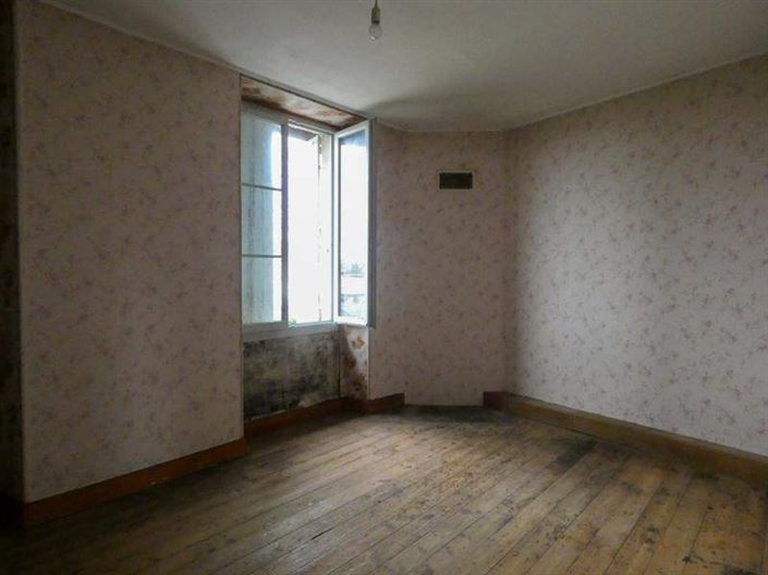 Image No.5-8 Bed House for sale