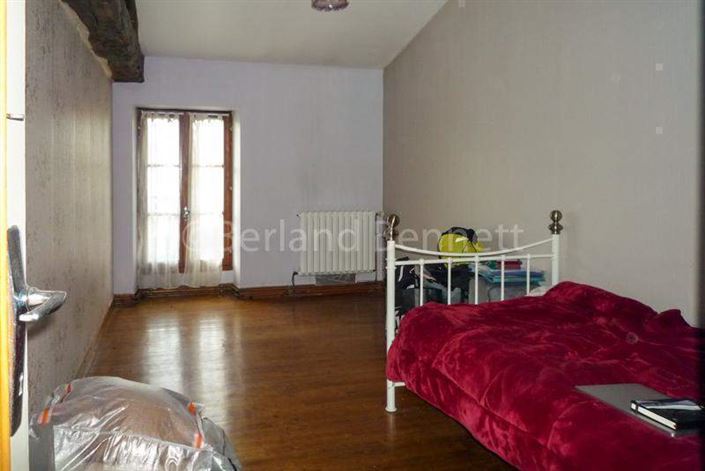 Image No.10-3 Bed House for sale