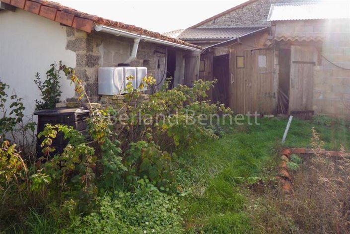 Image No.19-3 Bed House for sale