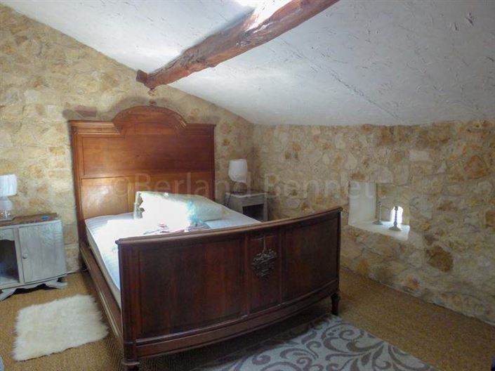 Image No.18-9 Bed House for sale