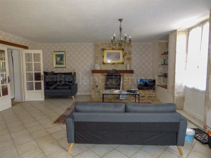 Image No.4-9 Bed House for sale