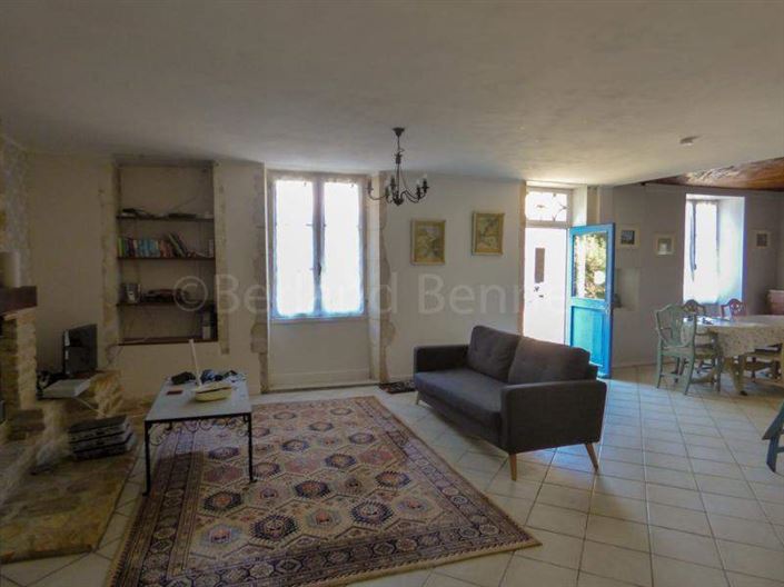 Image No.5-9 Bed House for sale