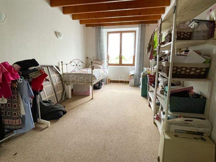 Image No.14-3 Bed House for sale