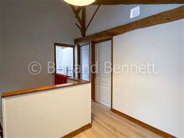 a11b46cb-8c4b-653e-a32e-78a5b7a5f766