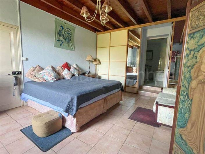 Image No.6-3 Bed House for sale