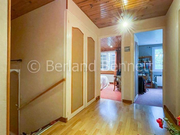 Image No.10-4 Bed House for sale