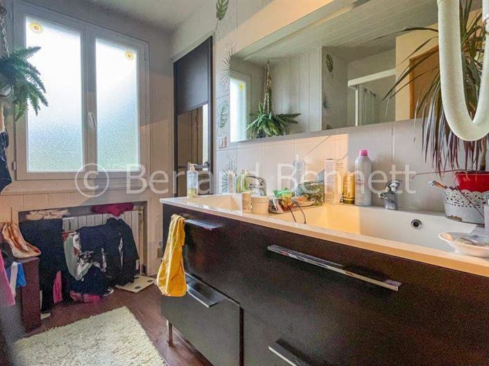 Image No.14-4 Bed House for sale