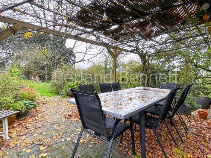 Image No.19-4 Bed House for sale