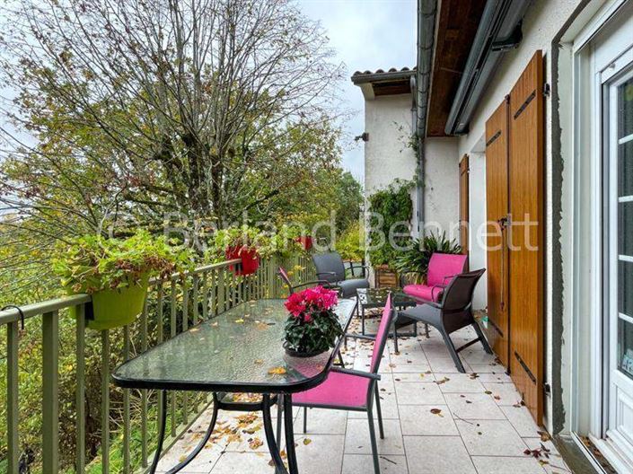 Image No.2-4 Bed House for sale