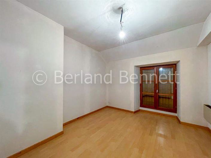 Image No.20-3 Bed House for sale
