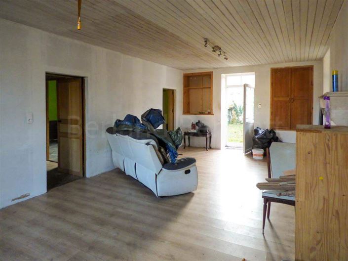 Image No.4-1 Bed House for sale