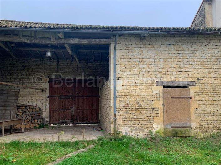 Image No.11-3 Bed House for sale