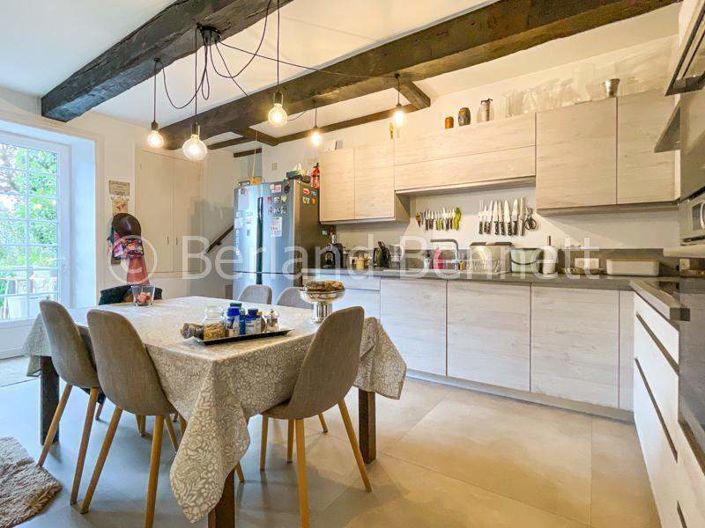 Image No.2-4 Bed House for sale