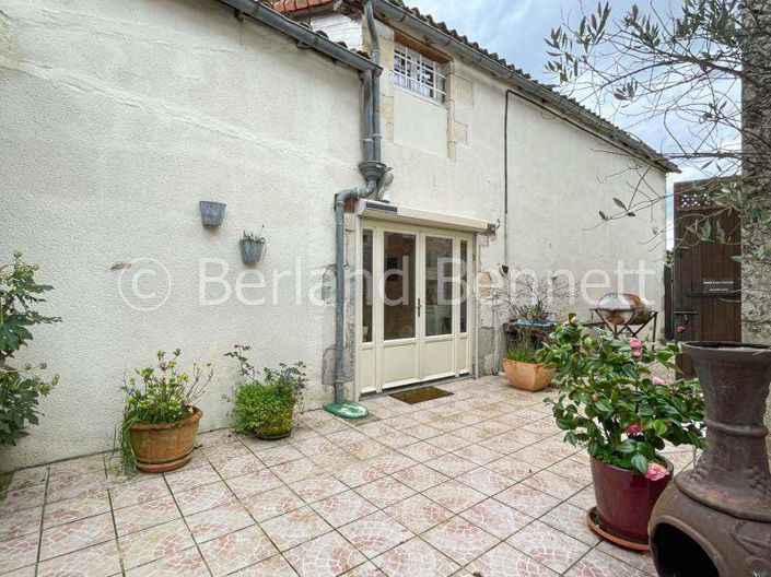 Image No.23-4 Bed House for sale