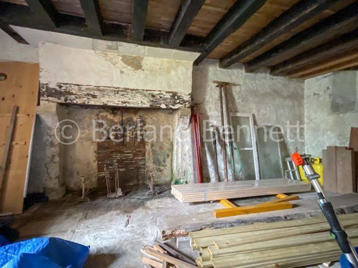 Image No.25-4 Bed House for sale