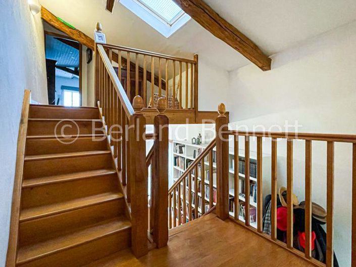 Image No.9-4 Bed House for sale