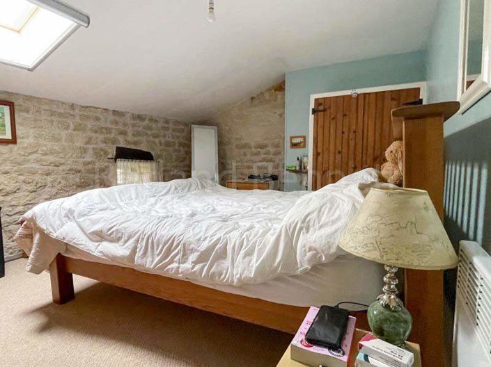 Image No.11-3 Bed House for sale