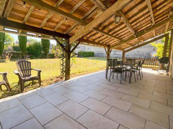 Image No.14-3 Bed House for sale