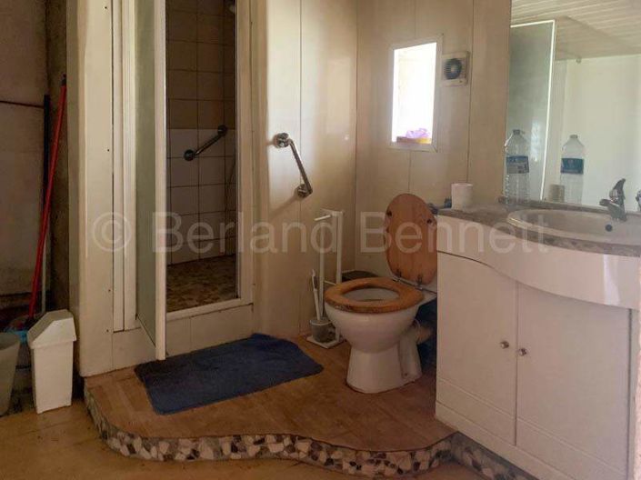 Image No.8-2 Bed House for sale