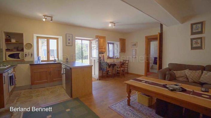 Image No.20-4 Bed House for sale