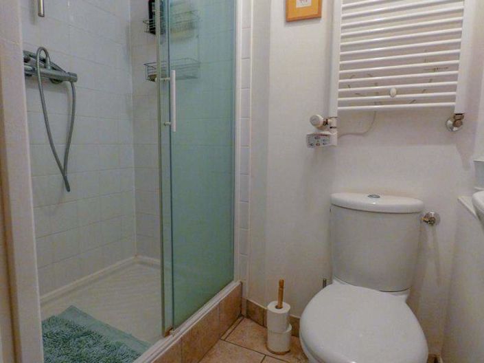 Image No.8-4 Bed House for sale