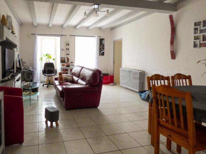 Image No.8-4 Bed House for sale