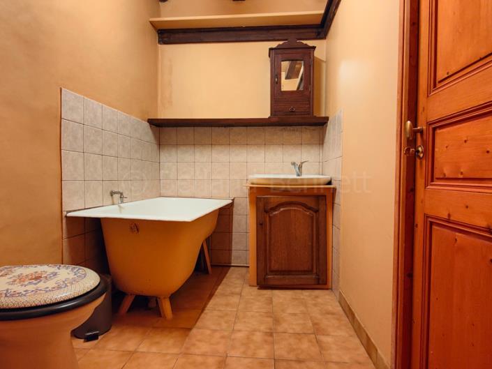 Image No.7-2 Bed House for sale