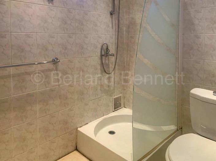 Image No.10-5 Bed House for sale